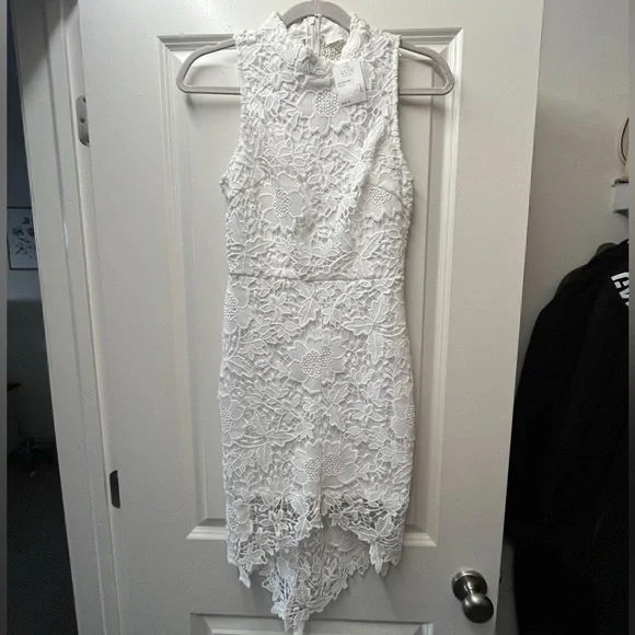 ASTR The Label Floral Dress - Picture 1 of 7